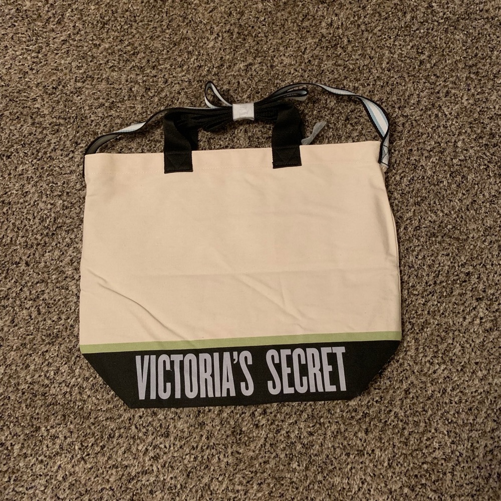 Victoria’s Secret Insulated Tote